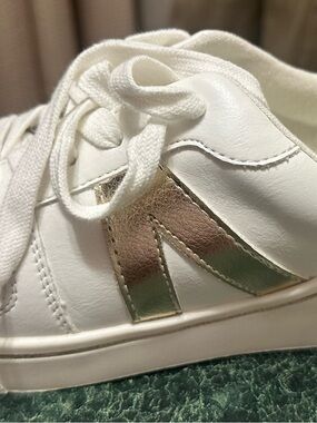 MIA White Sneakers with Metallic Accent